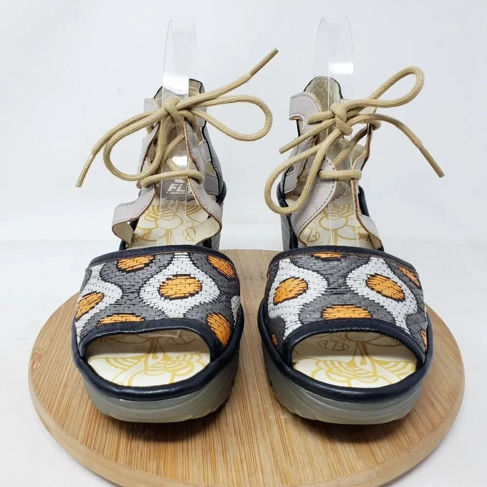 Fly London Yafi Wedge Sandals‎ Womens 39 Silver Platform Wedge Lace Up Shoes